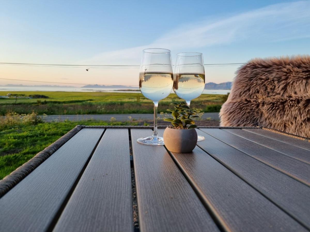 Villa Walter Lofoten With Sauna Kvalnes  エクステリア 写真