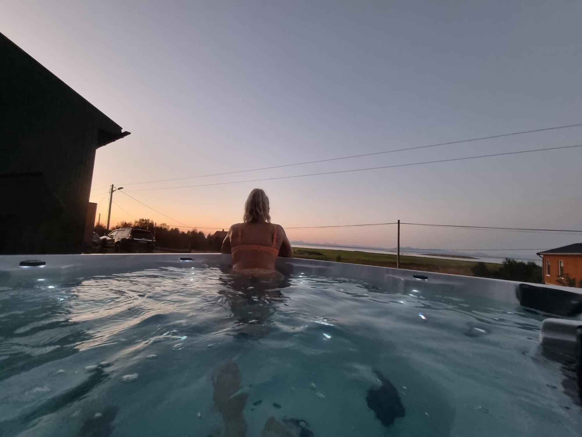 Villa Walter Lofoten With Sauna Kvalnes  エクステリア 写真